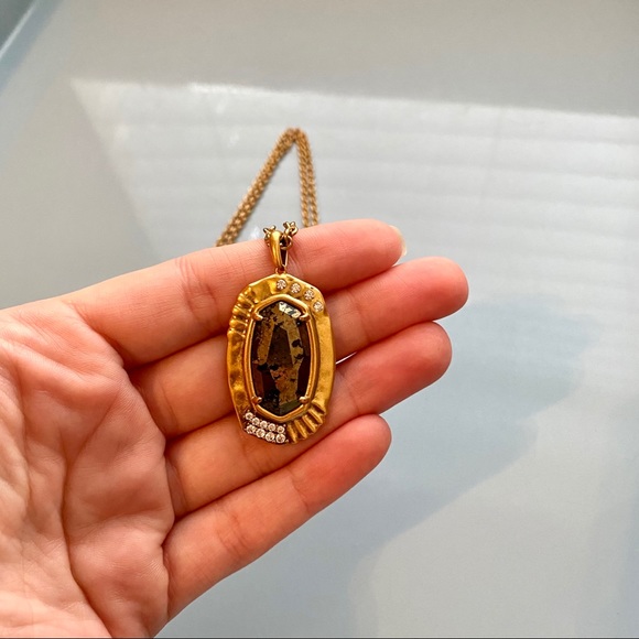 [SOLD] Kendra Scott Anna Necklace In Black Pyrite - Picture 3 of 4